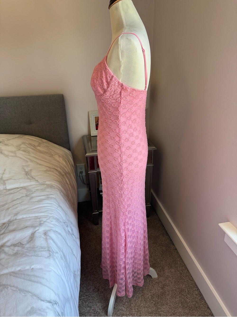 Bardot Adoni Midi Dress in Lili Pink Size 8/L - Picture 3 of 7